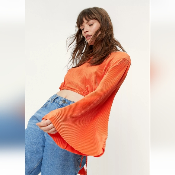 Nasty Gal Tops - New Nasty Gal Plisse Tie Side Bell Sleeve Cropped Blouse